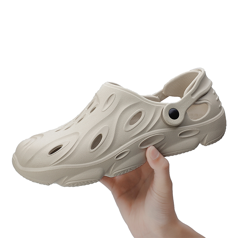 Men's Clogs Slip On Hollow Out - огляд і ціна Men Accessories For Beach